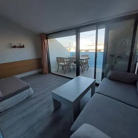Estudio Pie De Playa - Piscina. Апартаменты Мальграт-де-Мар